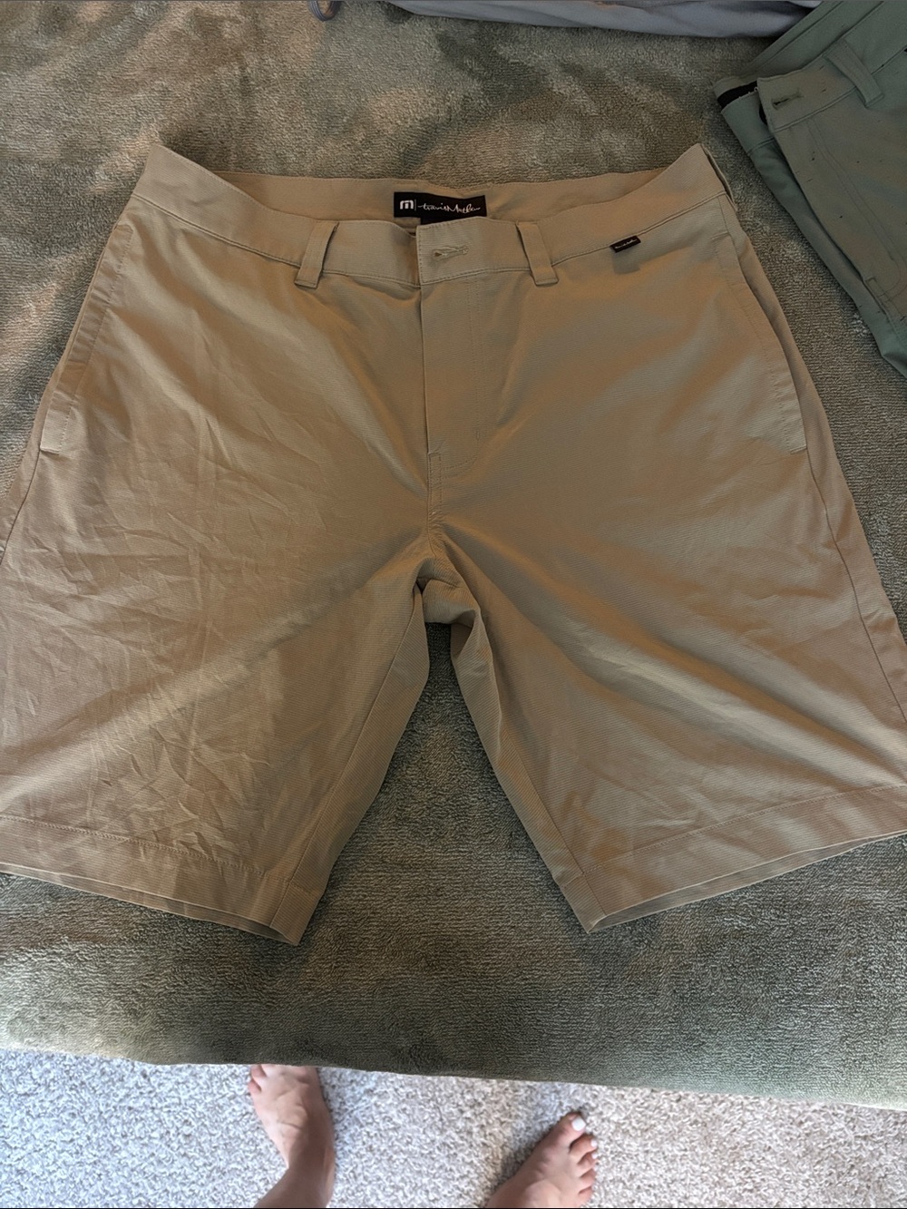 Travis Mathew Men's Khaki Flat-Front Shorts